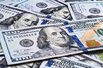 سعر الدولار يستقر اليوم في تعاملات البنوك والمتوسط 50.47 جنيها للشراء و50.61 جنيهاً للبيع 
